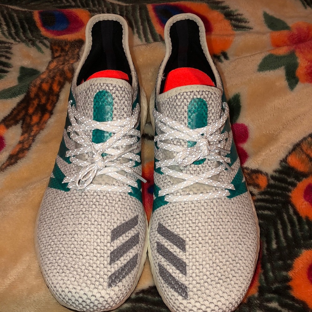 Adidas AM4LDN brand new w/ original box